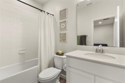 Touwnhouse à vendre à Oviedo, Floride: 3 chambres, 171.5 m2 № 2236997 - photo 24
