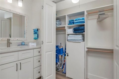 Condo in Belleair Beach, Florida, 1 bedroom  № 2115926 - photo 24