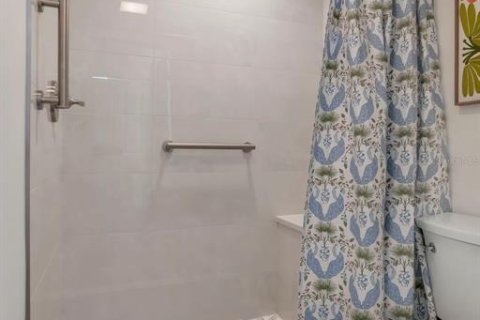 Condo in Belleair Beach, Florida, 1 bedroom  № 2115926 - photo 23