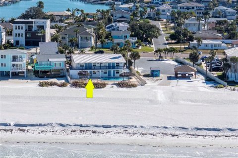 Condo in Belleair Beach, Florida, 1 bedroom  № 2115926 - photo 4
