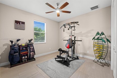 Casa en venta en Cape Coral, Florida, 4 dormitorios, 211.72 m2 № 1952383 - foto 26