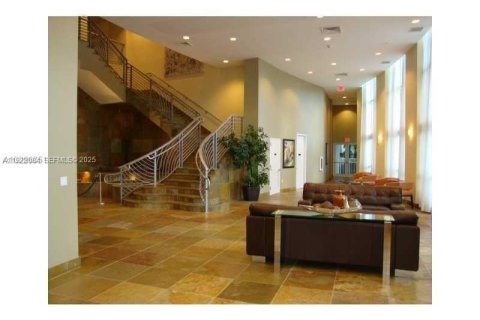 Copropriété à vendre à Hallandale Beach, Floride: 2 chambres, 100.43 m2 № 1976763 - photo 6