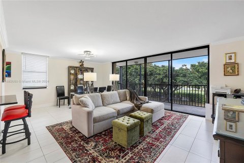 Condo in Oakland Park, Florida, 2 bedrooms  № 1889502 - photo 13