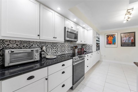 Condo in Oakland Park, Florida, 2 bedrooms  № 1889502 - photo 6