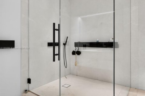 Copropriété à louer à Bal Harbour, Floride: 4 chambres, 263.75 m2 № 1930287 - photo 28