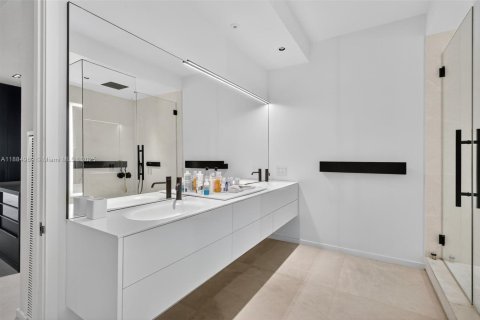 Copropriété à louer à Bal Harbour, Floride: 4 chambres, 263.75 m2 № 1930287 - photo 29