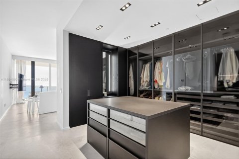 Copropriété à louer à Bal Harbour, Floride: 4 chambres, 263.75 m2 № 1930287 - photo 25