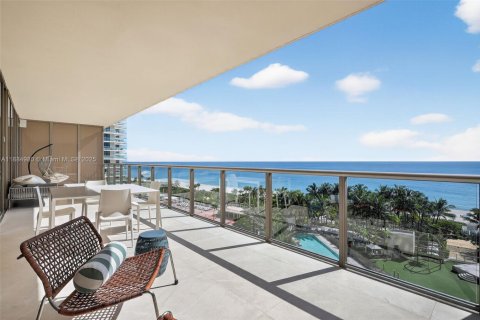 Copropriété à louer à Bal Harbour, Floride: 4 chambres, 263.75 m2 № 1930287 - photo 1