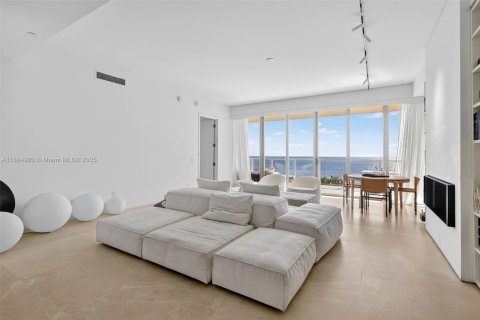 Copropriété à louer à Bal Harbour, Floride: 4 chambres, 263.75 m2 № 1930287 - photo 12