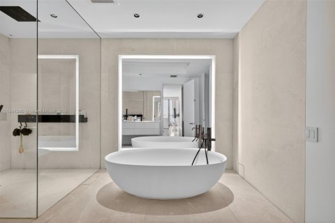 Copropriété à louer à Bal Harbour, Floride: 4 chambres, 263.75 m2 № 1930287 - photo 27