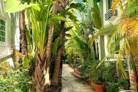 Condo in Miami Beach, Florida  № 1839165 - photo 6