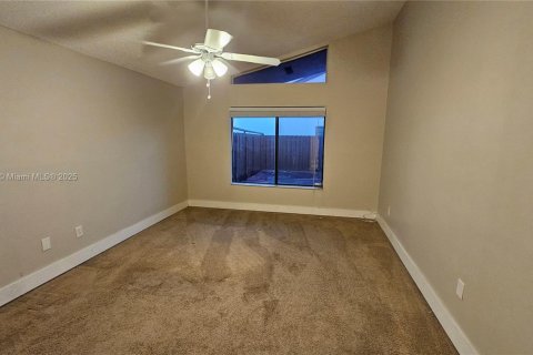 Condo in Plantation, Florida, 2 bedrooms  № 1730800 - photo 9
