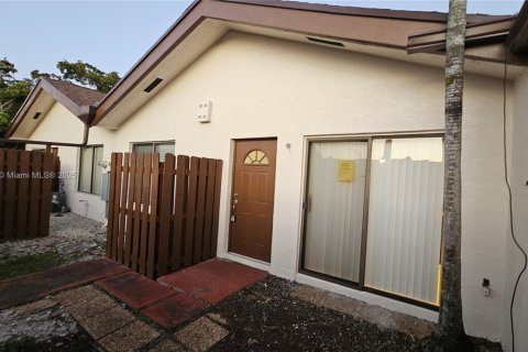 Condo in Plantation, Florida, 2 bedrooms  № 1730800 - photo 7