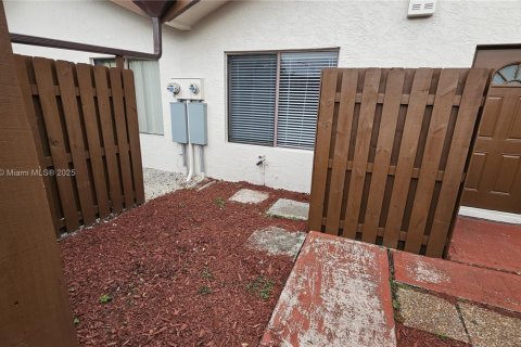 Condo in Plantation, Florida, 2 bedrooms  № 1730800 - photo 22