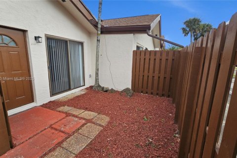 Condo in Plantation, Florida, 2 bedrooms  № 1730800 - photo 20