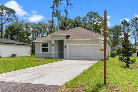 Villa ou maison à vendre à DeLand, Floride: 3 chambres, 147.06 m2 № 1808145 - photo 1