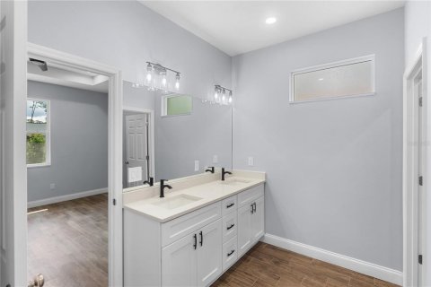 Villa ou maison à vendre à DeLand, Floride: 3 chambres, 147.06 m2 № 1808145 - photo 28
