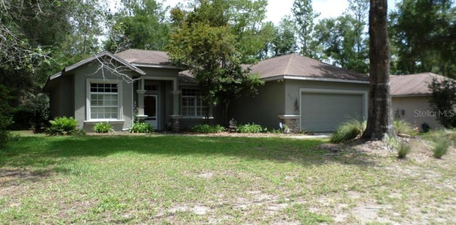 Villa ou maison à Dunnellon, Floride 3 chambres, 170.57 m2 № 2148022
