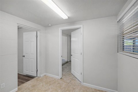 House in Orlando, Florida 3 bedrooms, 121.61 sq.m. № 1736565 - photo 28