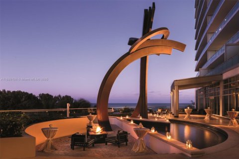Condo in Bal Harbour, Florida, 1 bedroom  № 1809009 - photo 20