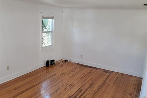 Casa en venta en Saint Petersburg, Florida, 2 dormitorios, 111.11 m2 № 2218552 - foto 6