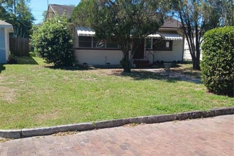 Casa en venta en Saint Petersburg, Florida, 2 dormitorios, 111.11 m2 № 2218552 - foto 2