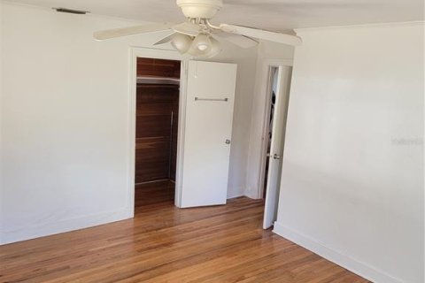Casa en venta en Saint Petersburg, Florida, 2 dormitorios, 111.11 m2 № 2218552 - foto 13