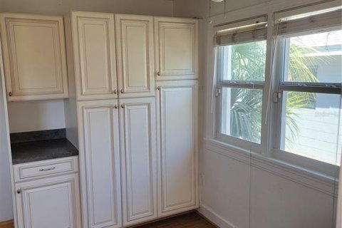 Casa en venta en Saint Petersburg, Florida, 2 dormitorios, 111.11 m2 № 2218552 - foto 26