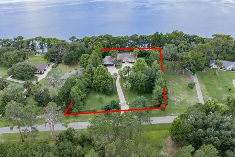 House in Hawthorne, Florida 4 bedrooms, 280.75 sq.m. № 2147473 - photo 3