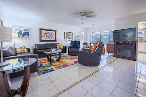 Copropriété à vendre à Fort Lauderdale, Floride: 2 chambres, 90.58 m2 № 2084416 - photo 5