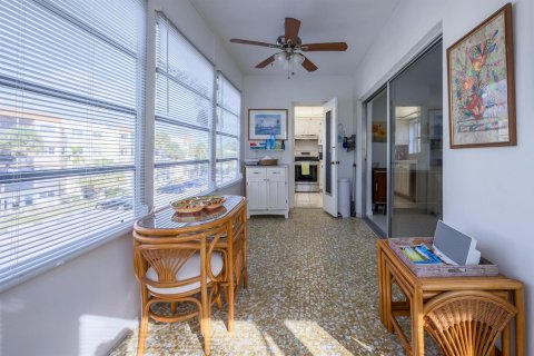 Copropriété à vendre à Fort Lauderdale, Floride: 2 chambres, 90.58 m2 № 2084416 - photo 17