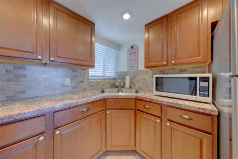 Copropriété à vendre à Clearwater, Floride: 1 chambre, 101.26 m2 № 2420416 - photo 9