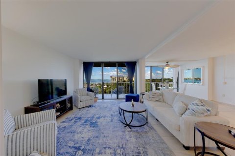 Copropriété à vendre à Clearwater, Floride: 1 chambre, 101.26 m2 № 2420416 - photo 2