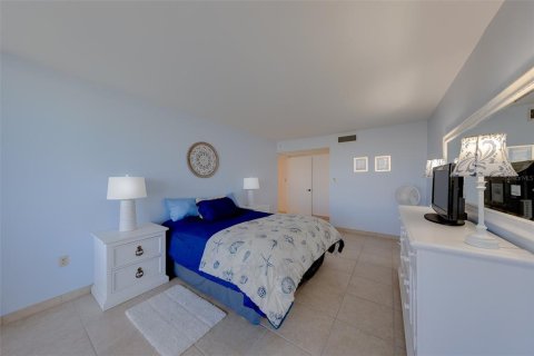 Copropriété à vendre à Clearwater, Floride: 1 chambre, 101.26 m2 № 2420416 - photo 12