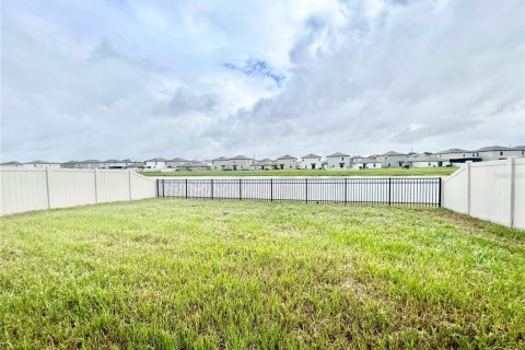 House in Wesley Chapel, Florida 4 bedrooms, 180.14 sq.m. № 1912503 - photo 14