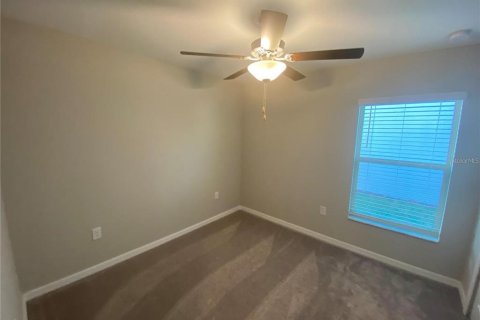 House in Wesley Chapel, Florida 4 bedrooms, 180.14 sq.m. № 1912503 - photo 12