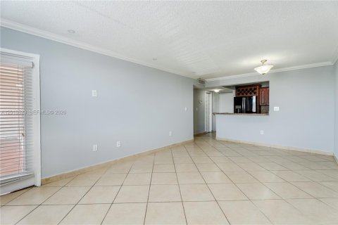 Copropriété à louer à Hialeah, Floride: 2 chambres, 92.53 m2 № 2084559 - photo 7