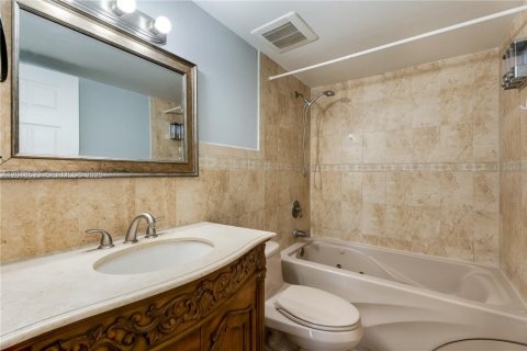 Copropriété à louer à Hialeah, Floride: 2 chambres, 92.53 m2 № 2084559 - photo 13