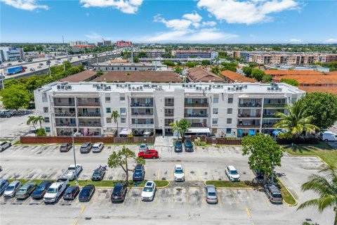 Copropriété à louer à Hialeah, Floride: 2 chambres, 92.53 m2 № 2084559 - photo 21