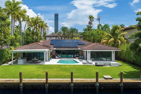 Casa en alquiler en Hallandale Beach, Florida, 4 dormitorios, 310.29 m2 № 2033687 - foto 3