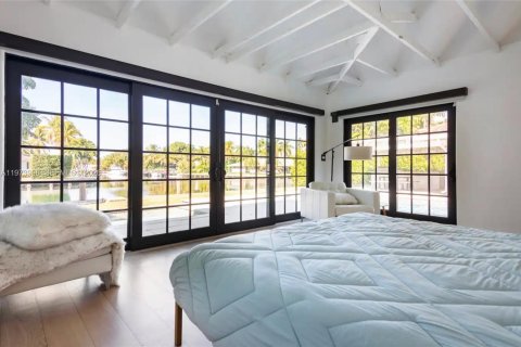 Casa en alquiler en Hallandale Beach, Florida, 4 dormitorios, 310.29 m2 № 2033687 - foto 26