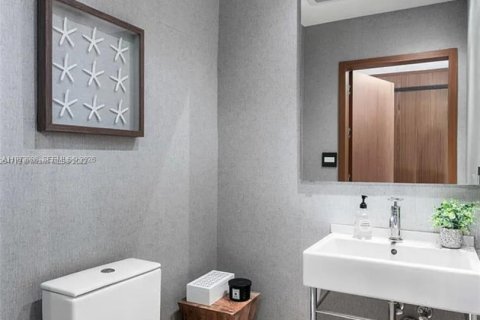 Casa en alquiler en Hallandale Beach, Florida, 4 dormitorios, 310.29 m2 № 2033687 - foto 15