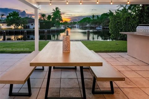 Casa en alquiler en Hallandale Beach, Florida, 4 dormitorios, 310.29 m2 № 2033687 - foto 5