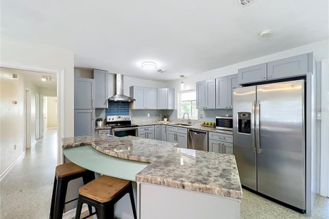 Купить коммерческую недвижимость в Овьедо, Флорида 269.88м2, № 2216353 - фото 12