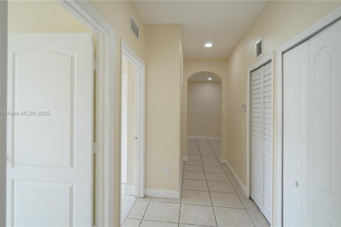 Condominio en venta en Homestead, Florida, 3 dormitorios, 108.32 m2 № 1975348 - foto 13