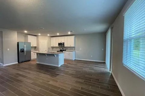 House in Clermont, Florida 4 bedrooms, 184.69 sq.m. № 1894799 - photo 3