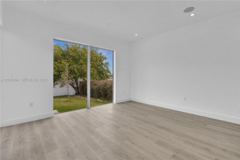 Купить виллу или дом в Майами, Флорида 5 спален, 301.19м2, № 2155066 - фото 19