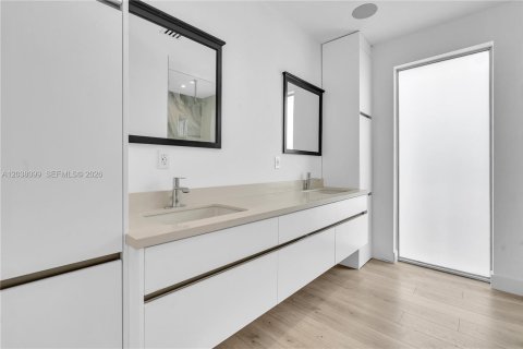 Купить виллу или дом в Майами, Флорида 5 спален, 301.19м2, № 2155066 - фото 20