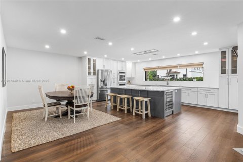 Casa en venta en Pompano Beach, Florida, 3 dormitorios, 179.67 m2 № 1973960 - foto 7