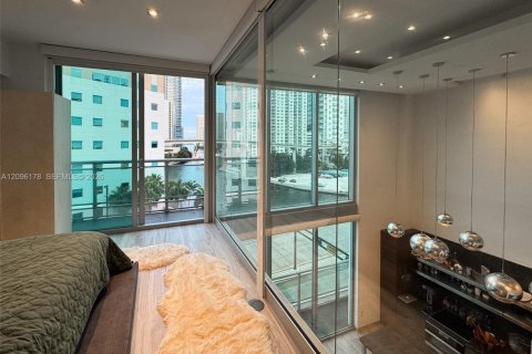 Copropriété à louer à Miami, Floride: 2 chambres, 95.6 m2 № 2386888 - photo 10